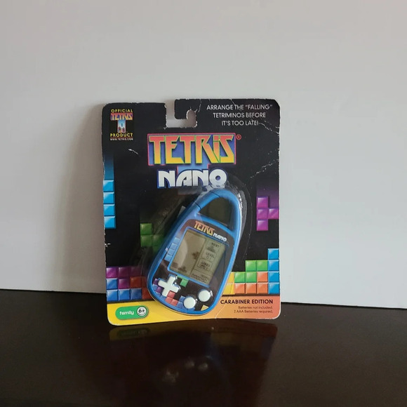 2011 Tetris Nano game handheld electronic game clip - on - Picture 1 of 5